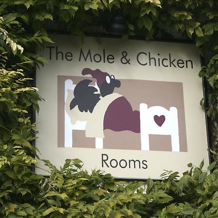 The Mole And Chicken Hotel Long Crendon Buitenkant foto