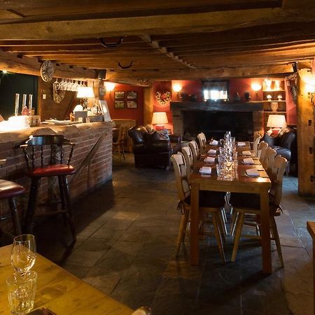 The Mole And Chicken Hotel Long Crendon Buitenkant foto