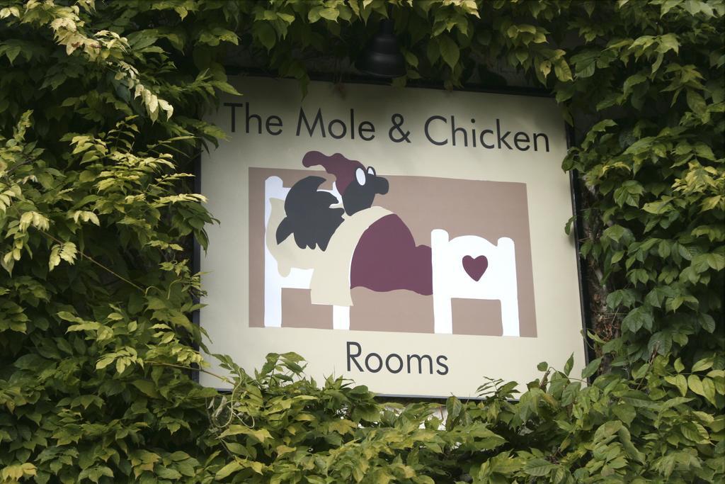 The Mole And Chicken Hotel Long Crendon Buitenkant foto